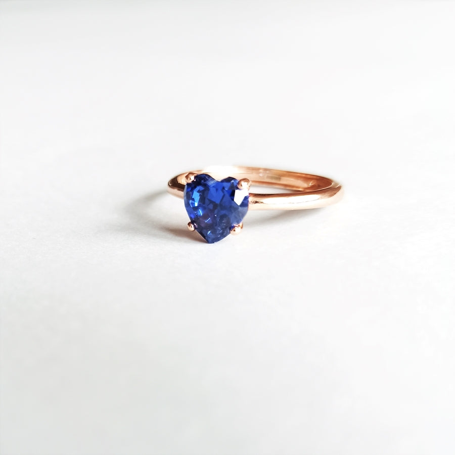 Anillo de plata para mujer con circonita en forma de corazón