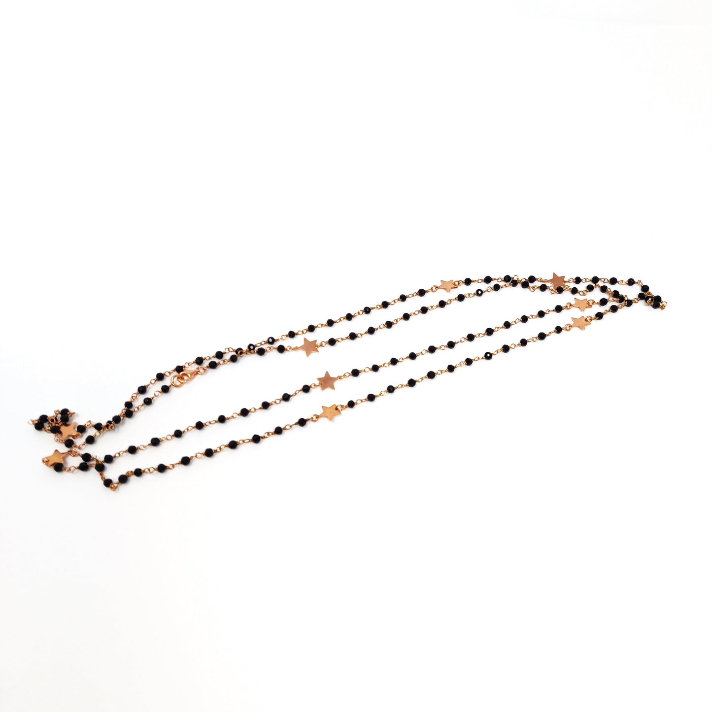 Collar largo con gemas de Espinela Negra y cadena dorada