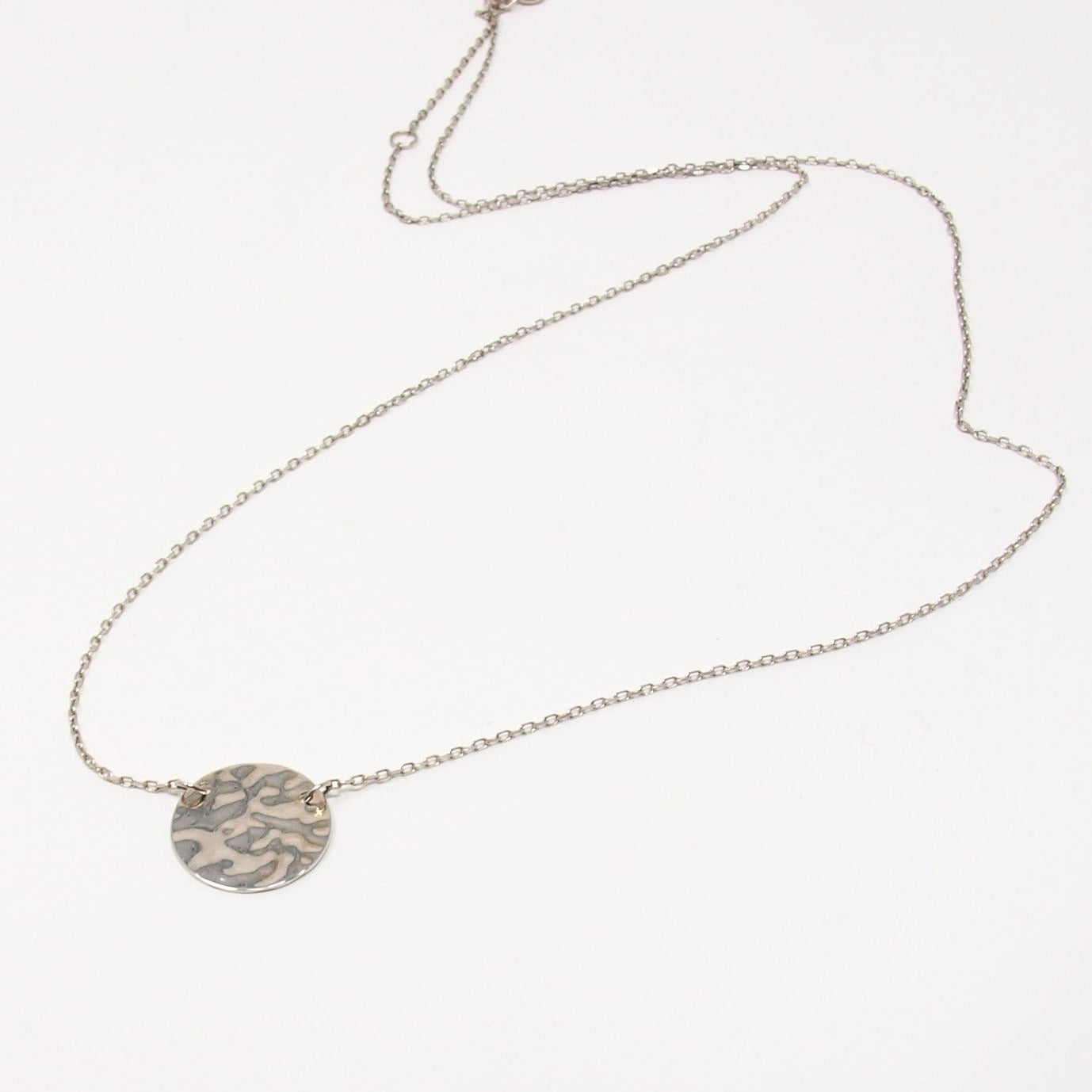 Gargantilla de plata con colgante - Mooncolors.es