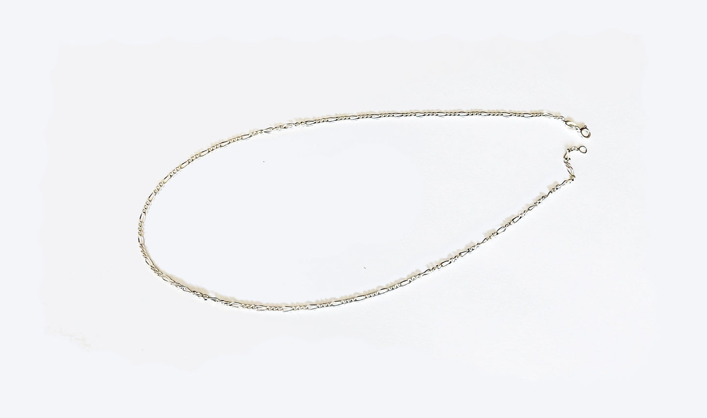 Cadena de plata tipo Figaro