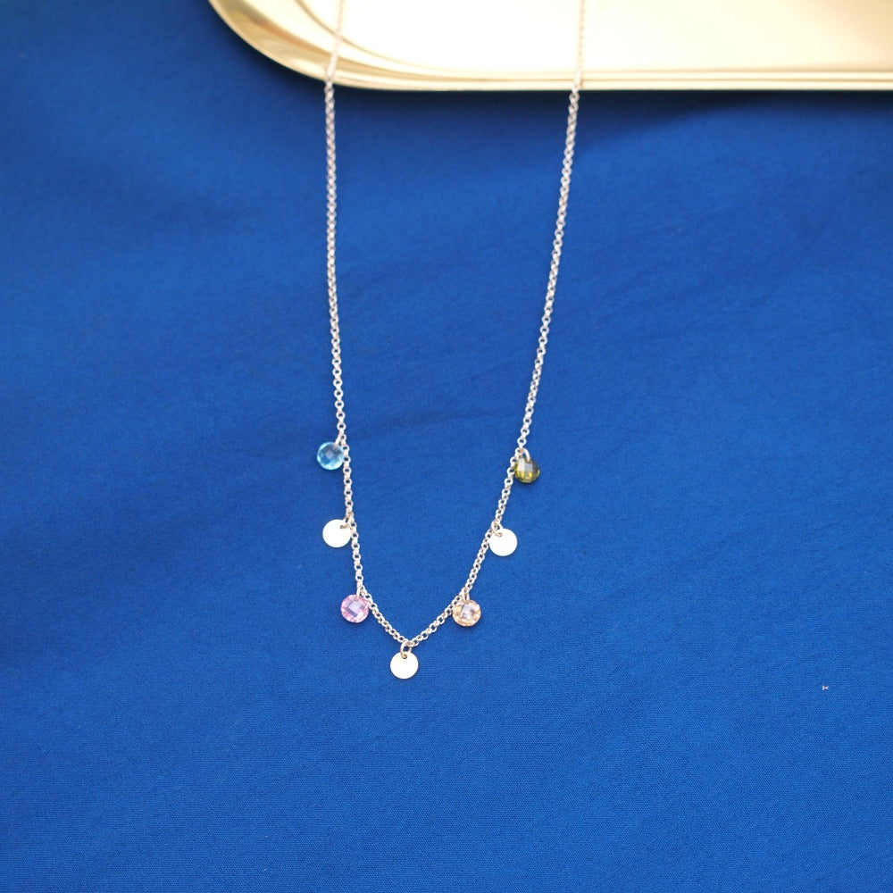 Gargantilla de plata con cristales de colores y colgantes redondos de plata Pleiades